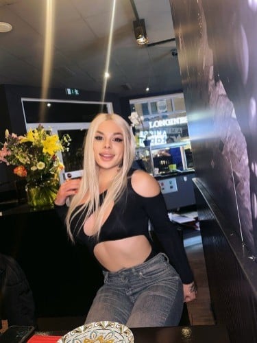 Escort trans Covadonga à Cannes