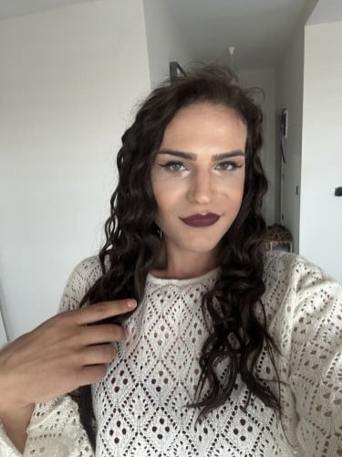 Escort trans Melek à Le Mans