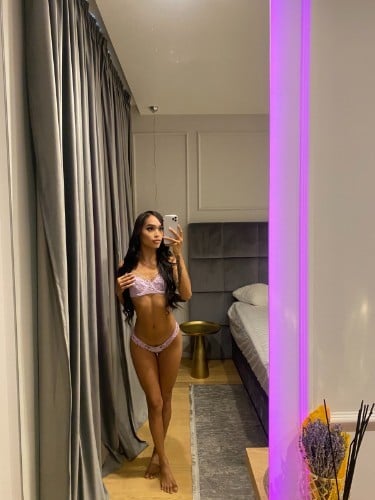 Escort trans Keisy à Angers
