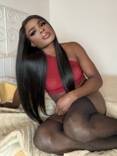 Escort trans Blacksandra à Brest