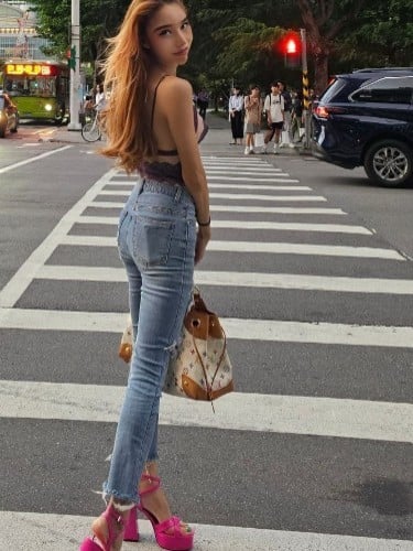 Escort trans Adelora à Orléans