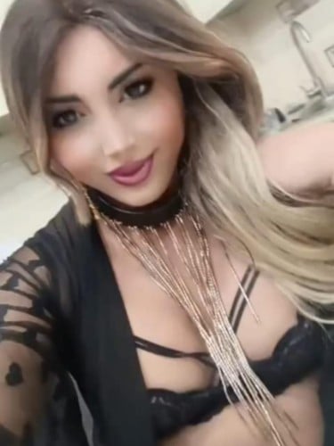Escort trans Syuzanna à Antibes